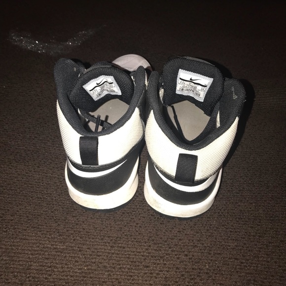 Nike Team Hustle D7 - Picture 3 of 6